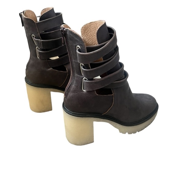 Free People Leather Jesse Cutout Boot in Brown Size 8.5 NWOT - Picture 10 of 14